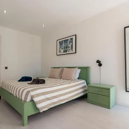 Cosy In Centre Apartment *